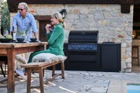 OASIS® 106 Outdoor-Küche, 32-Zoll-Einbaugrill der 700er-Serie
