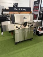 Ausstellungsgerät Broil King REGAL™ S 590 IR